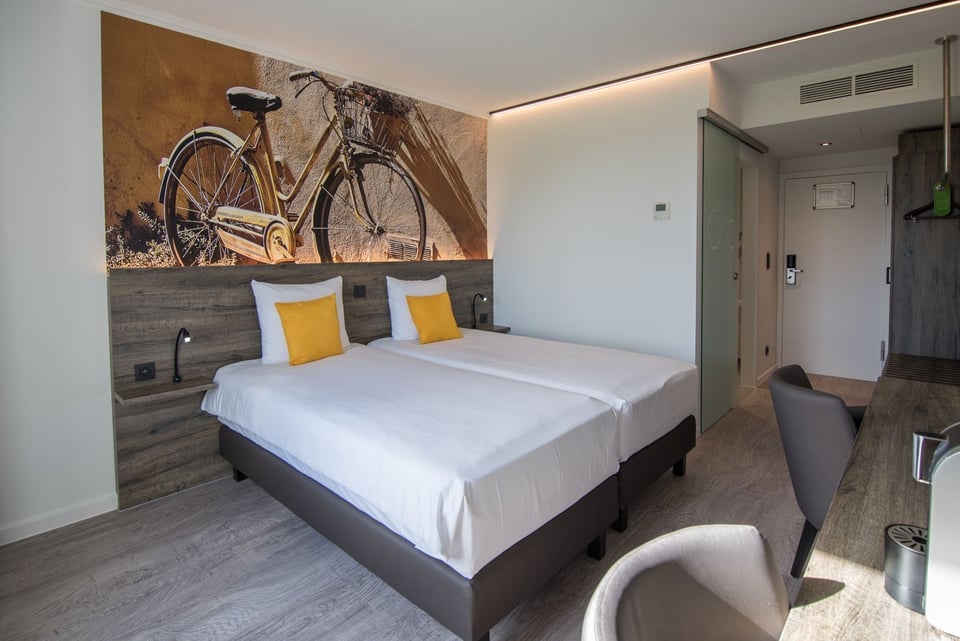 Velotel