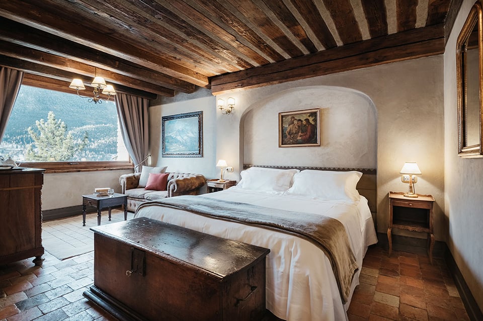 Italian Hotel Collect